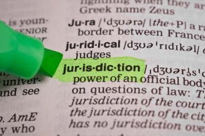 Uso “promiscuo” dei social media e competenza giurisdizionale: la parola alla Corte di Giustizia