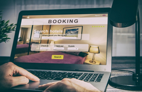 Hotel booking websites: UK CMA investigates into misleading practices against consumers